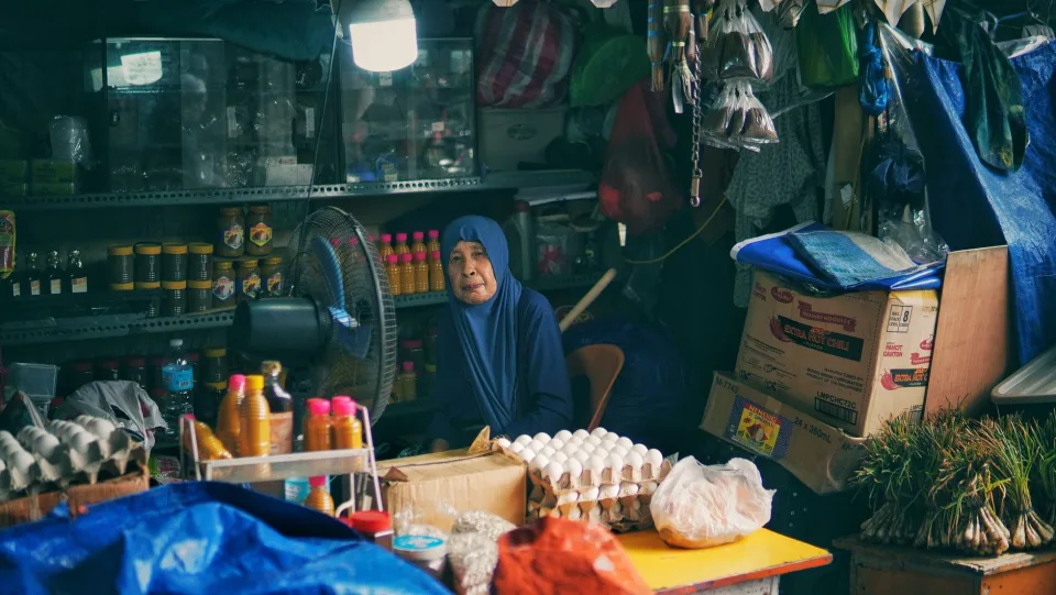 Gạo, dầu, nước mắm